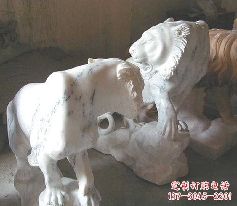 山东领雕塑是一家专业的雕塑定制厂家,我们的老…