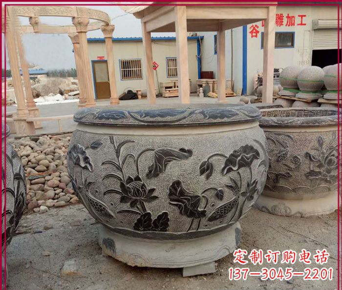 山东中领雕塑：传承经典，水缸雕塑仿古圆水缸