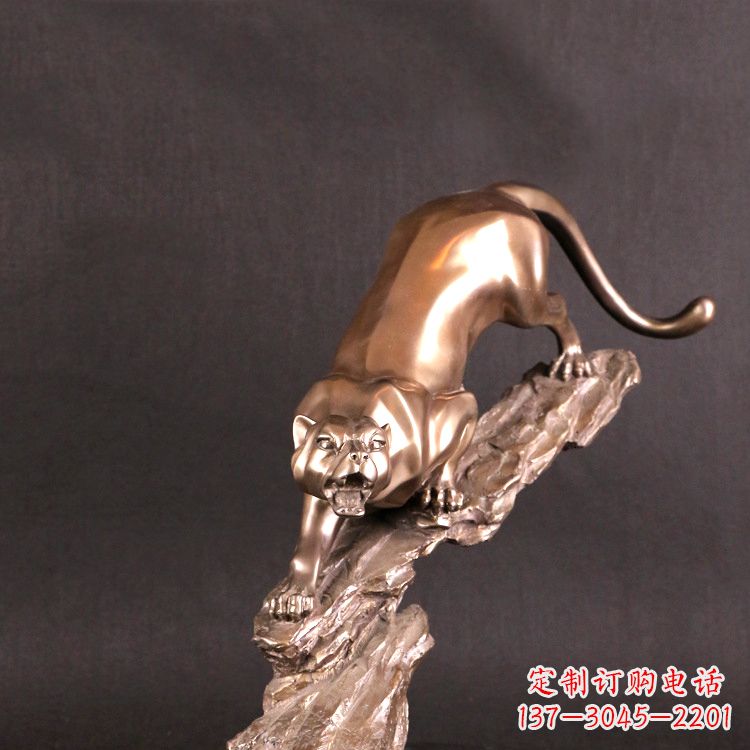 山东猎豹玻璃钢雕塑——高级定制精美雕塑