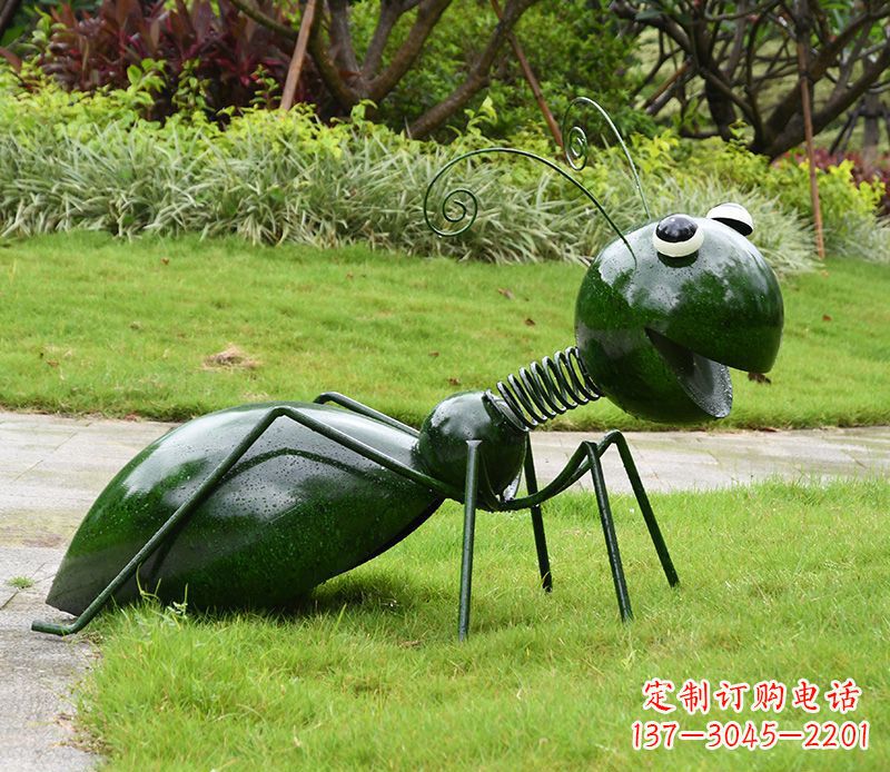 山东绿色落尾蚂蚁不锈钢摆件雕塑:精致的小动物艺术作品