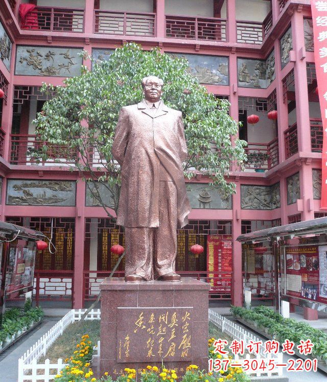 山东毛泽东伟人铜雕,展示传统文化风采!