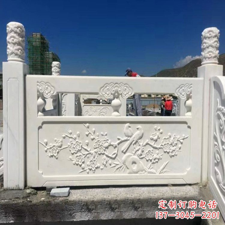 山东梅花石雕塑栏板——为您的室内外空间带来精美的艺术气息