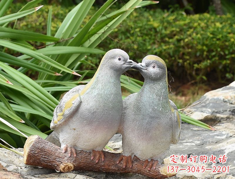 山东南京抗战胜利纪念馆和平鸽雕塑,历久弥新