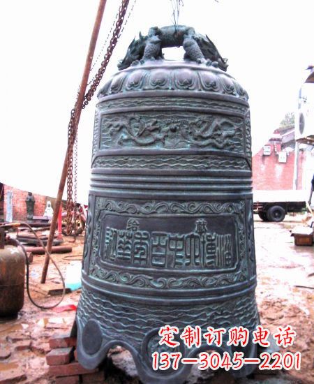 山东精美历久弥新的青铜钟雕塑