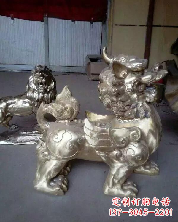 山东中领雕塑:貔貅铜雕精致雕塑
