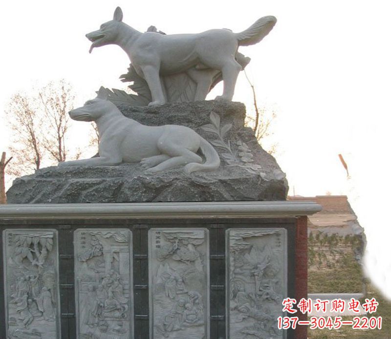 山东体现艺术灵感的两只狗公园动物雕塑