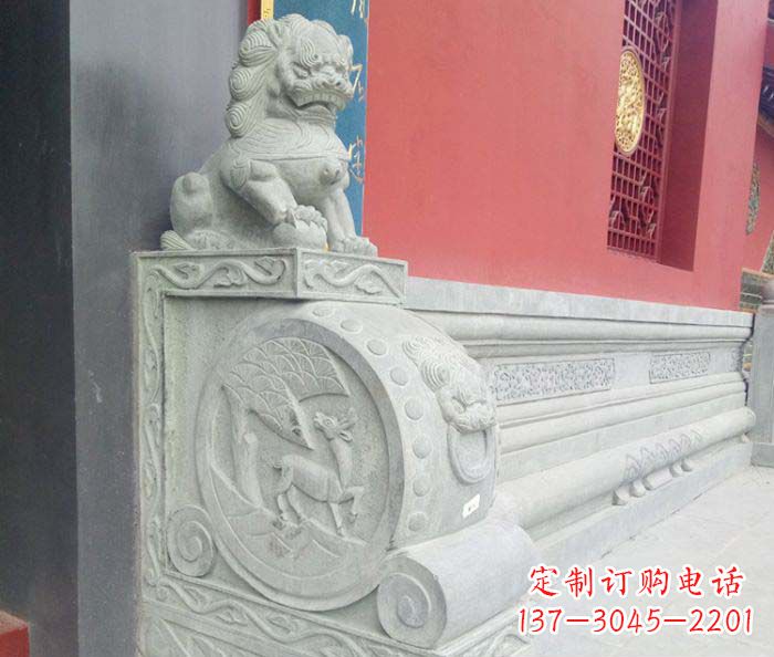 山东寺庙景观狮子石门墩抱鼓石