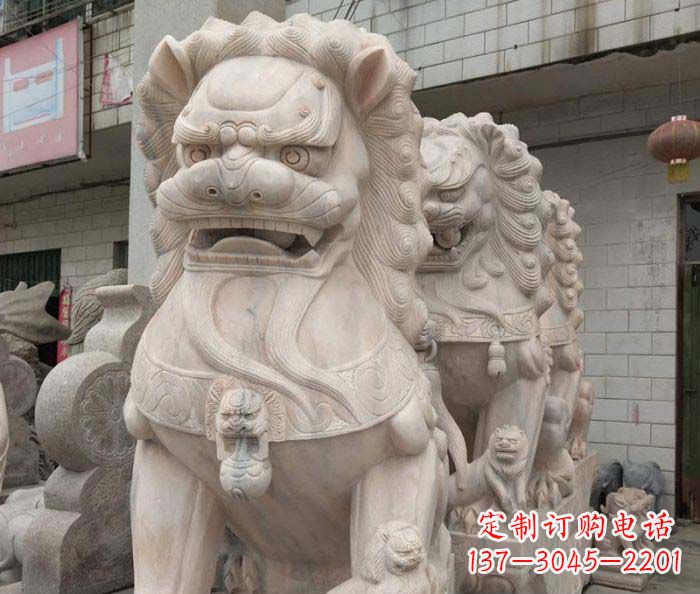 山东寺庙景观晚霞红狮子石雕