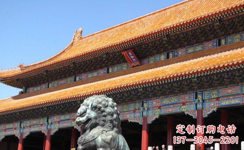山东寺庙门口青铜狮子雕塑