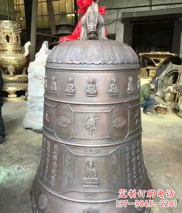 山东寺庙铜雕钟铸铜钟雕塑