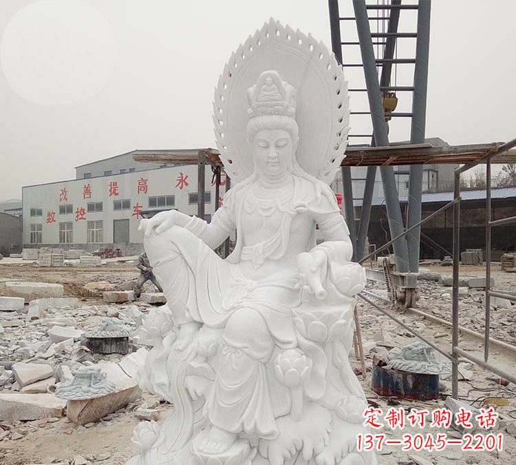山东寺庙自在观音雕像