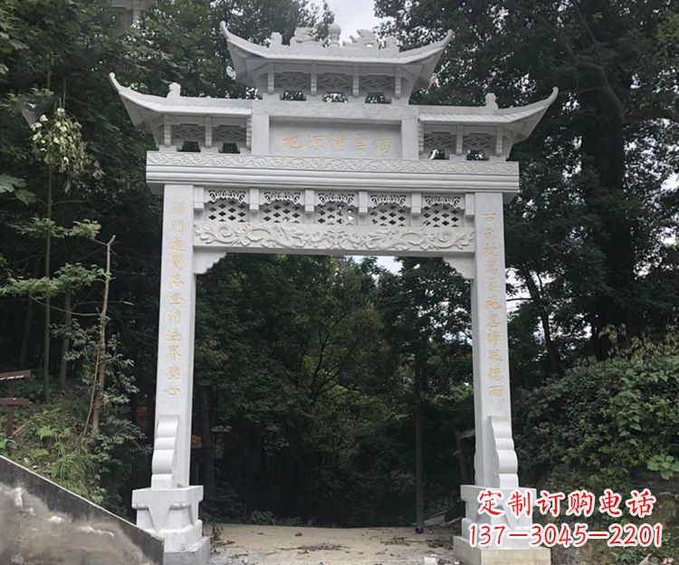 山东寺院牌坊石雕