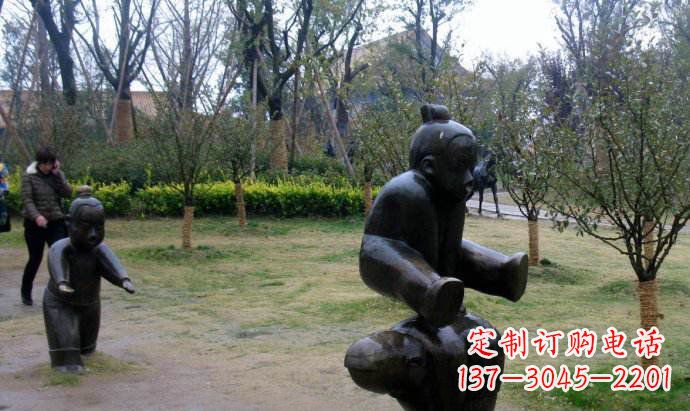 山东跳山羊公园人物铜雕