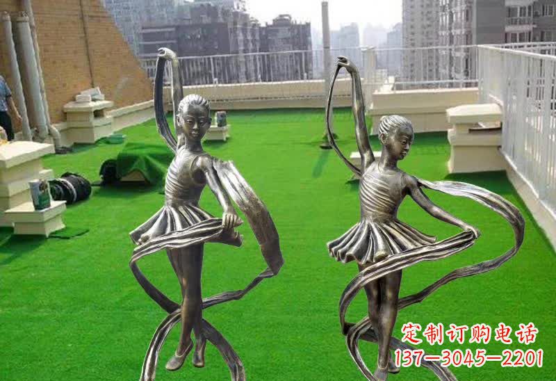 山东跳舞的女孩铜雕