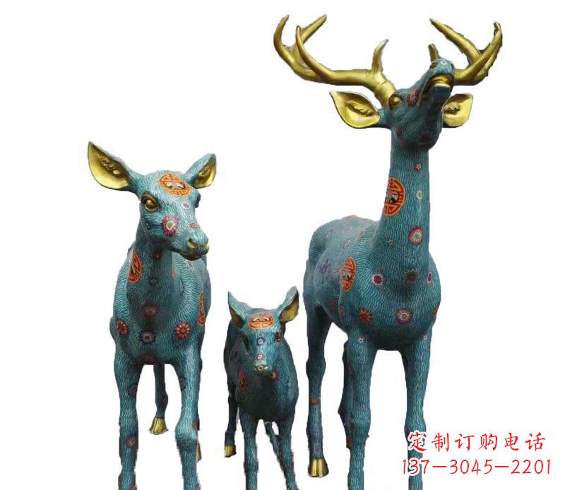 山东铜雕彩绘梅花鹿一家雕塑