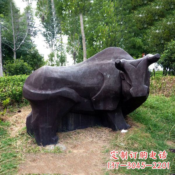 山东铜雕抽象牛-公园草坪水牛雕塑