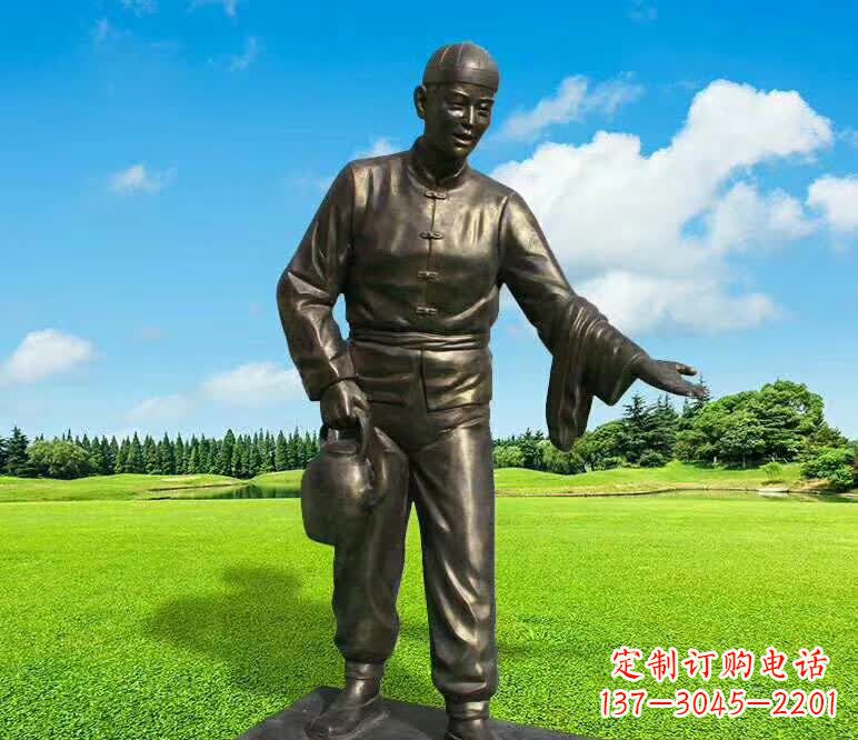山东铜雕店小二人物雕塑1