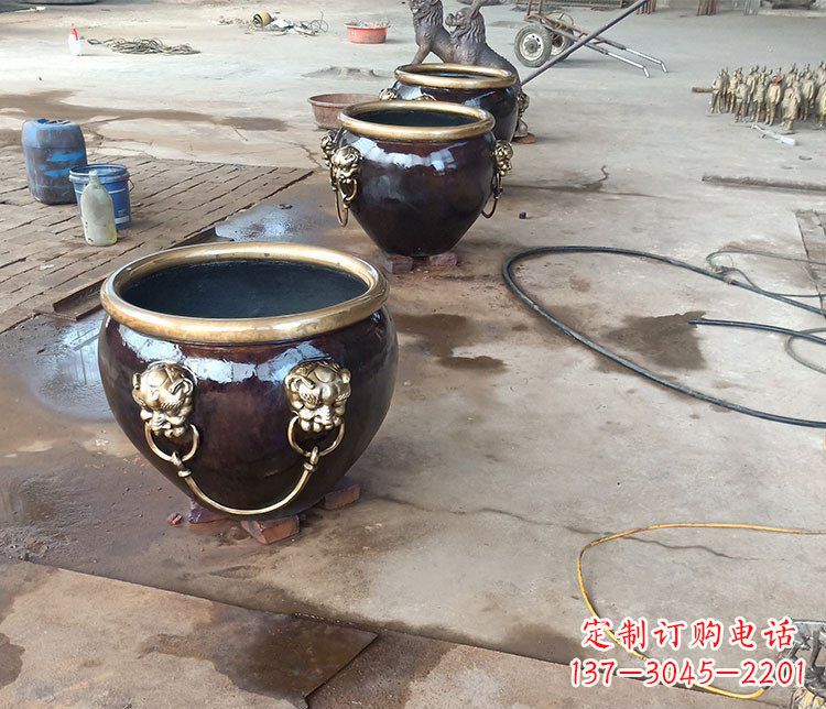 山东铜雕故宫狮子头水缸雕塑