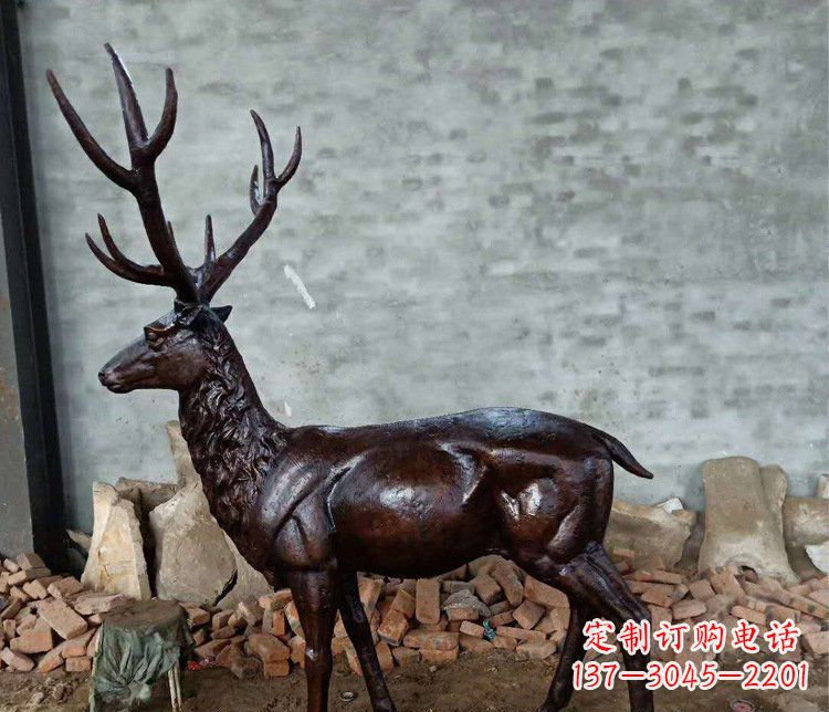 山东铜雕户外公园动物雕塑鹿摆件