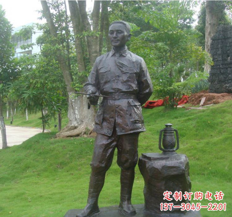 山东铜雕青年时期邓小平