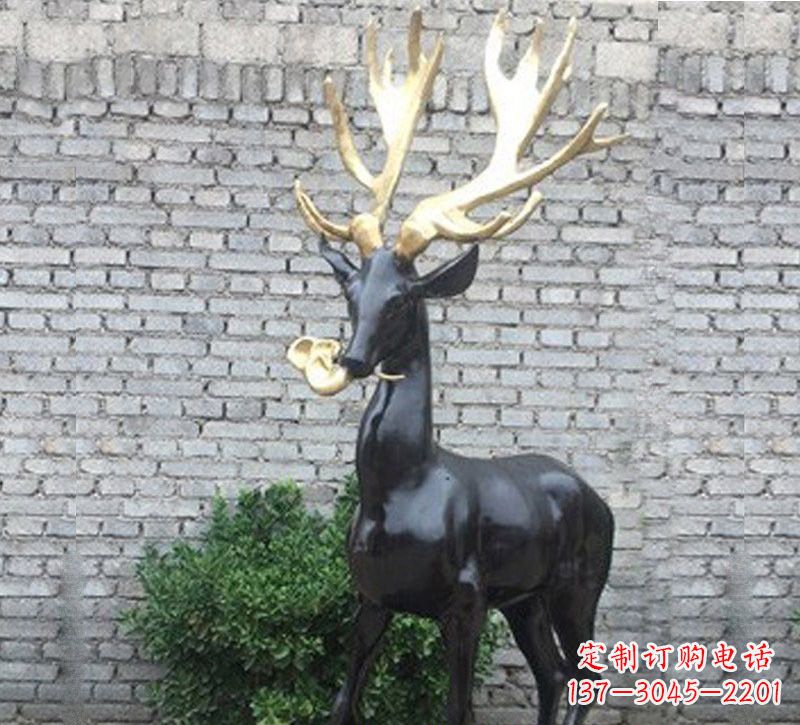 山东铜雕衔灵芝的梅花鹿