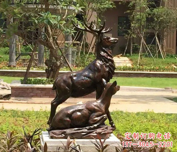 山东铜雕园林梅花鹿雕塑摆件
