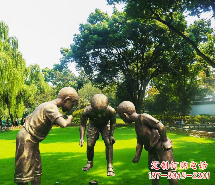 山东铜雕园林玩陀螺儿童雕塑