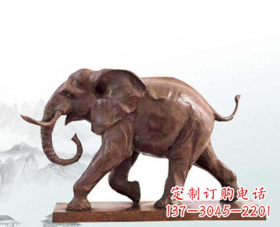 山东晚霞红大象公园动物石雕