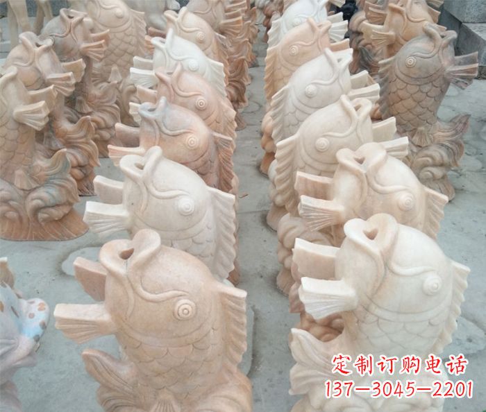 山东晚霞红喷水鲤鱼公园石雕 (2)