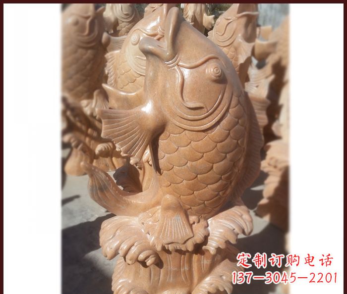 山东晚霞红喷水鲤鱼石雕 (3)