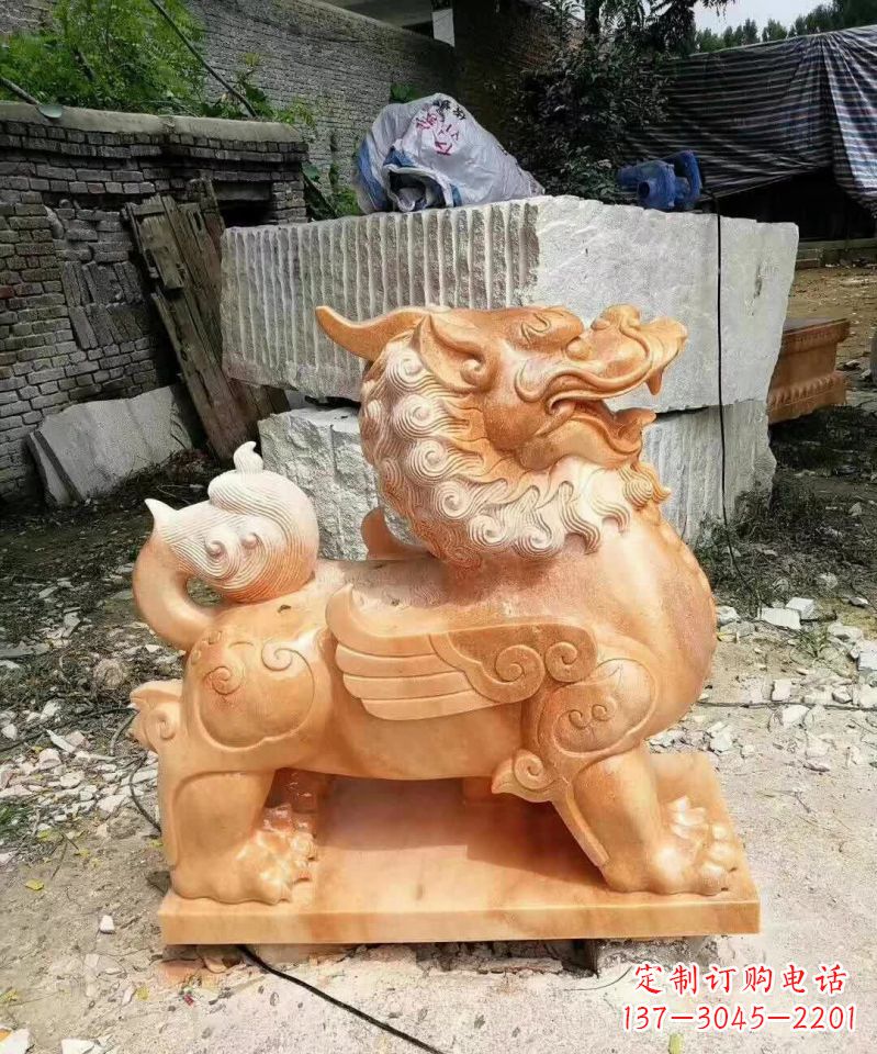 山东晚霞红貔貅雕塑1