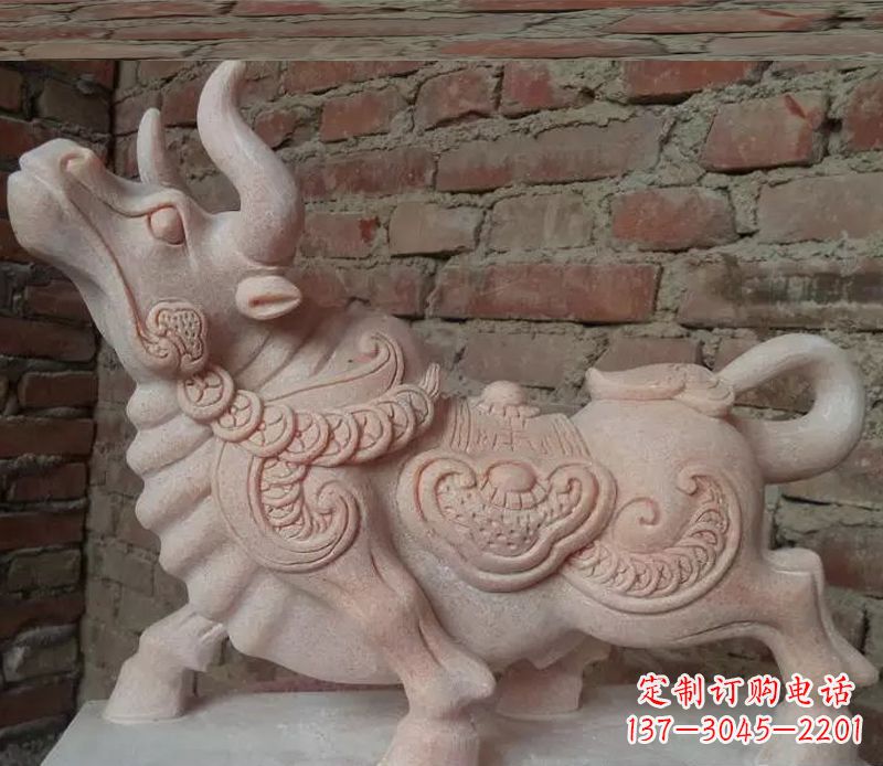 山东晚霞红小牛雕塑