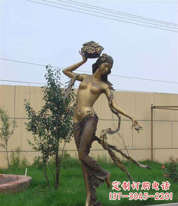 山东西方美女公园人物铜雕