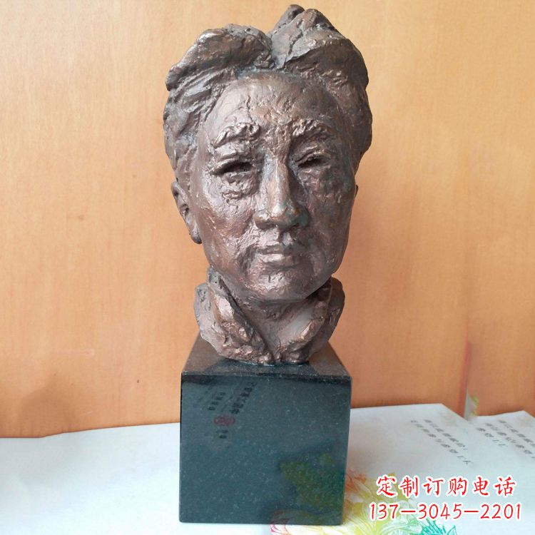 山东现代画家徐悲鸿先生头像雕塑