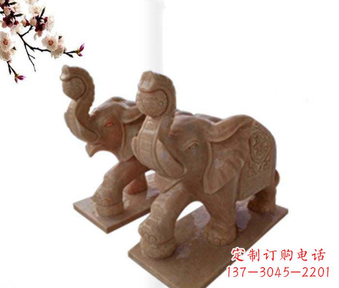 山东象鼻朝天的大象晚霞红招财石雕