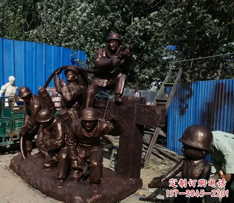 山东消防员灭火景观雕塑