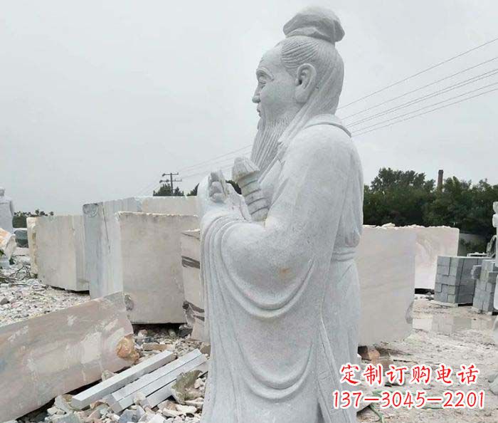 山东校园景观孔子石雕