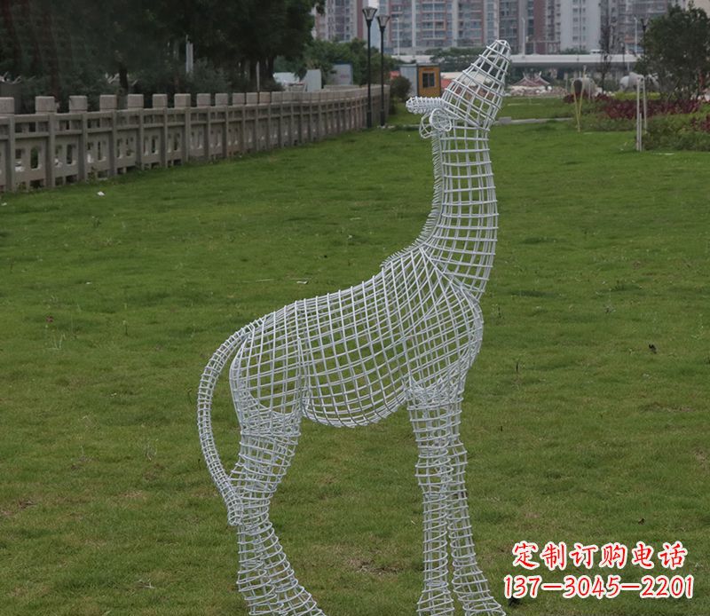 山东园林镂空仰头麋鹿不锈钢雕塑