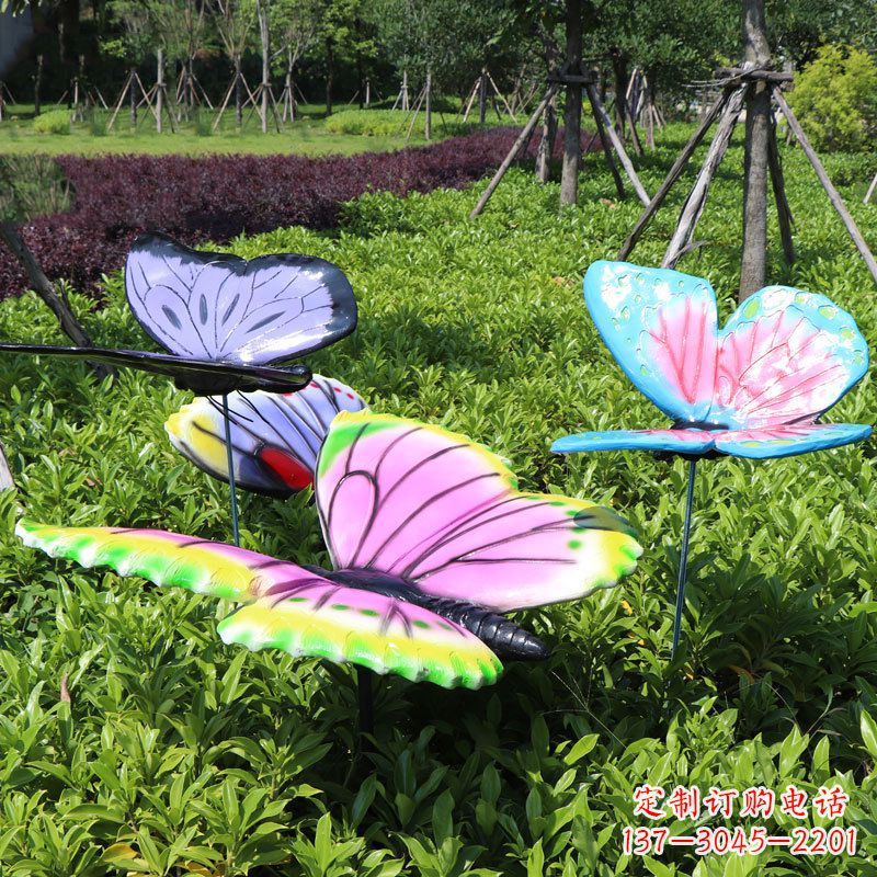 山东展翅的蝴蝶,公园草丛仿真动物装饰雕塑