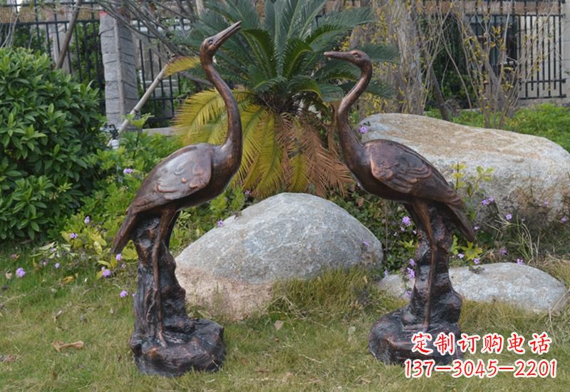 山东站立仙鹤雕塑 (2)