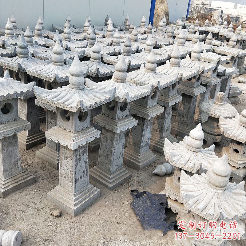 山东中式青石灯笼雕塑