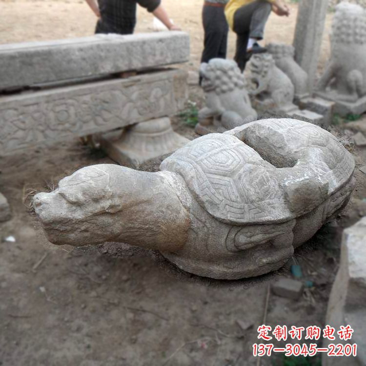 山东朱雀站在赑屃上的石雕