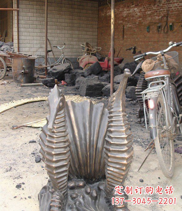 山东铸铜海马小区动物铜雕