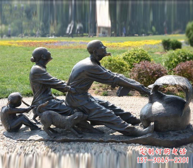 山东祖孙三人拔萝卜铜雕